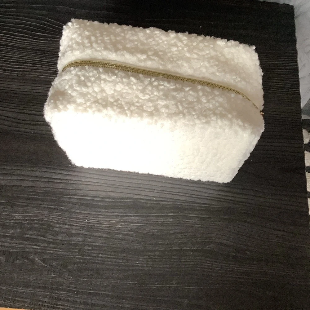 N/A cloud like